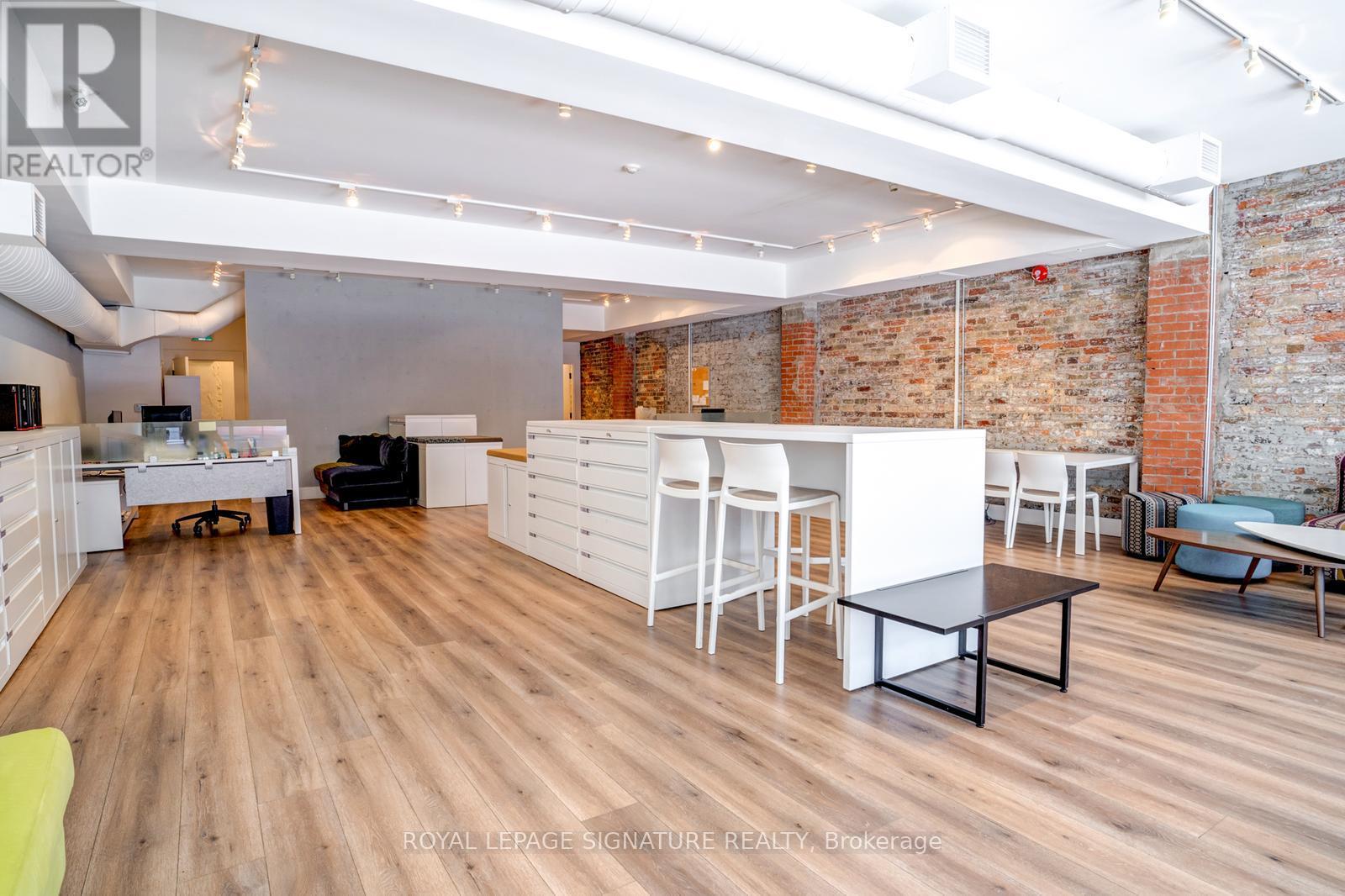 Main - 926 King Street W, Toronto, Ontario  M5V 1P5 - Photo 8 - C12049658