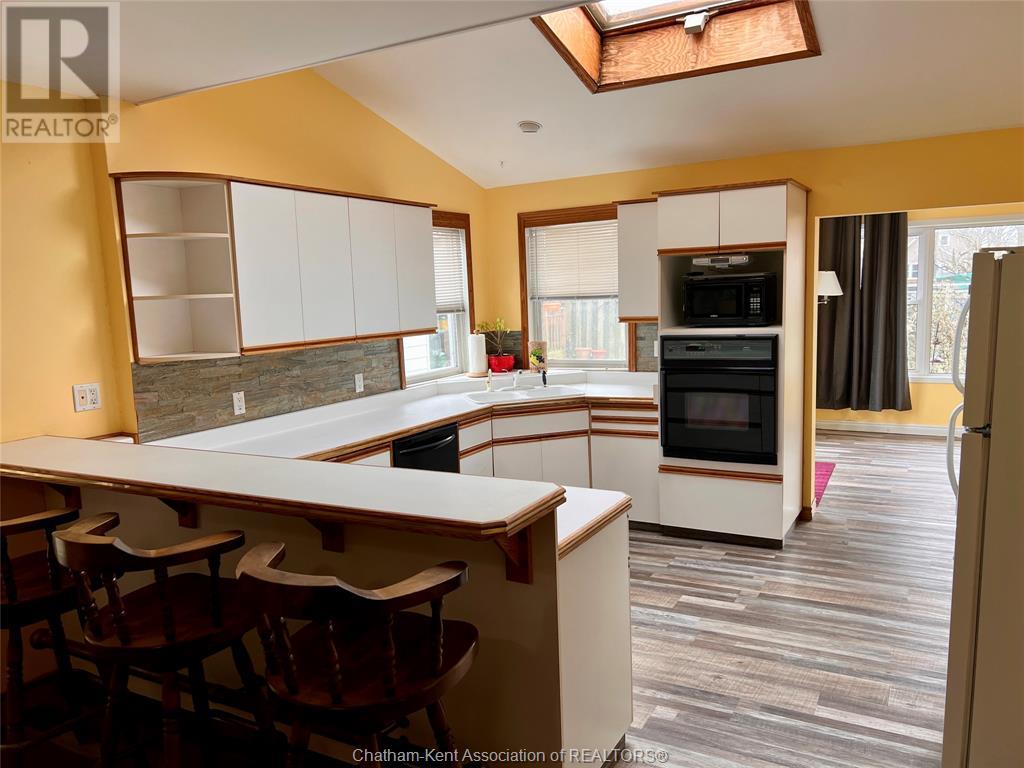 Property at 12 Lumley STREET image 3