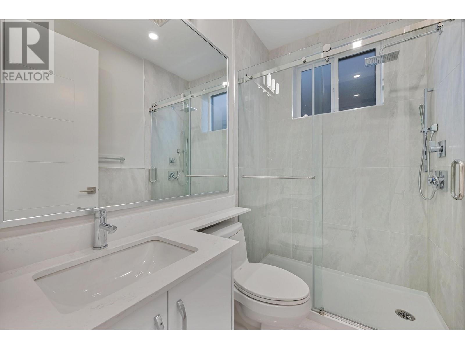 2216 E 38th Avenue, Vancouver, British Columbia  V5P 1H1 - Photo 24 - R2968894
