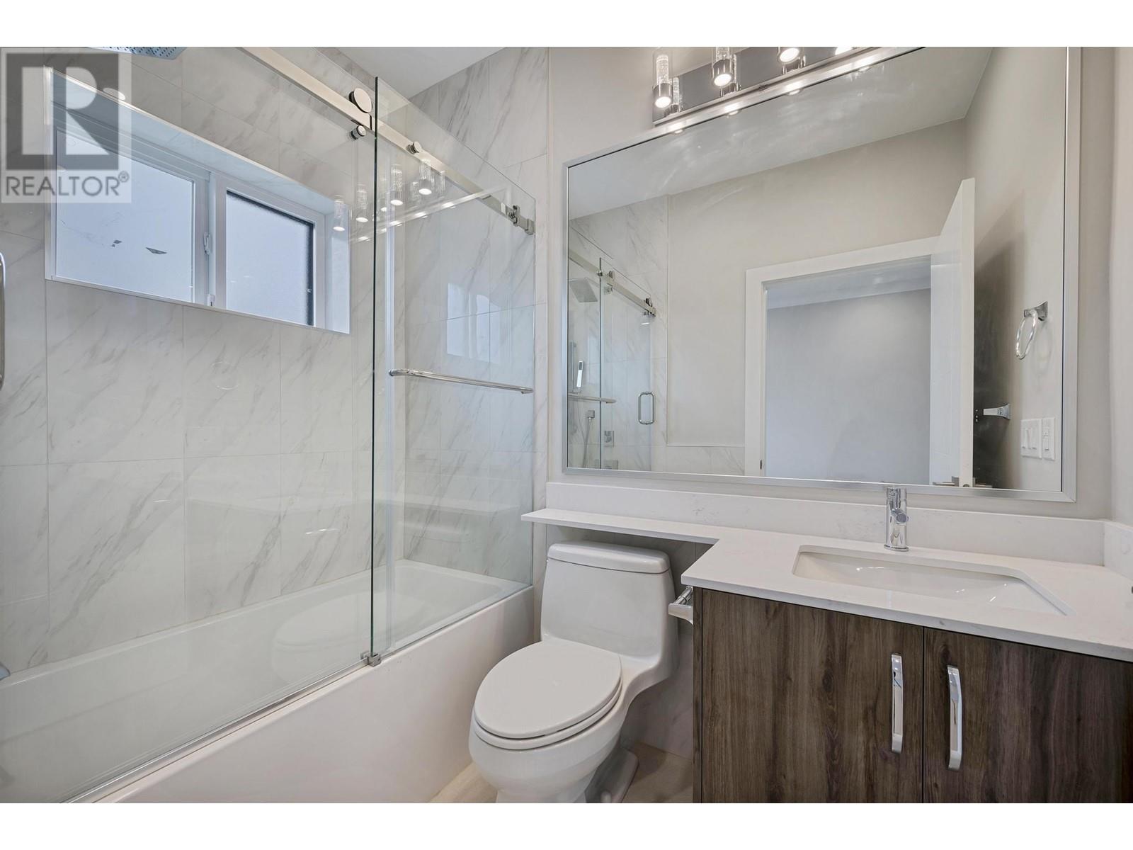 2216 E 38th Avenue, Vancouver, British Columbia  V5P 1H1 - Photo 15 - R2968894
