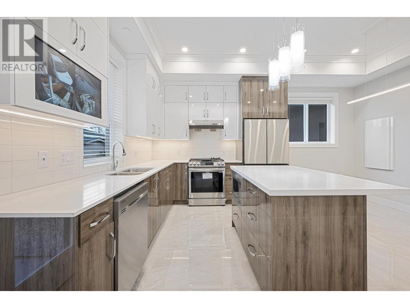 2216 E 38th Avenue, Vancouver, British Columbia  V5P 1H1 - Photo 7 - R2968894
