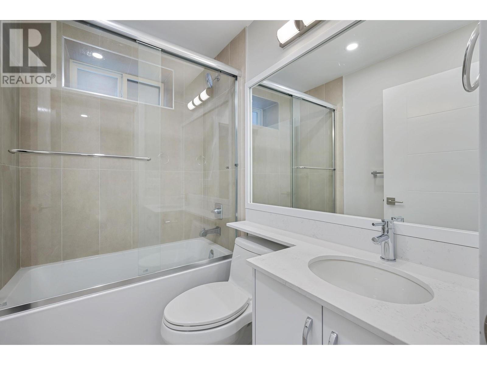 2216 E 38th Avenue, Vancouver, British Columbia  V5P 1H1 - Photo 29 - R2968894