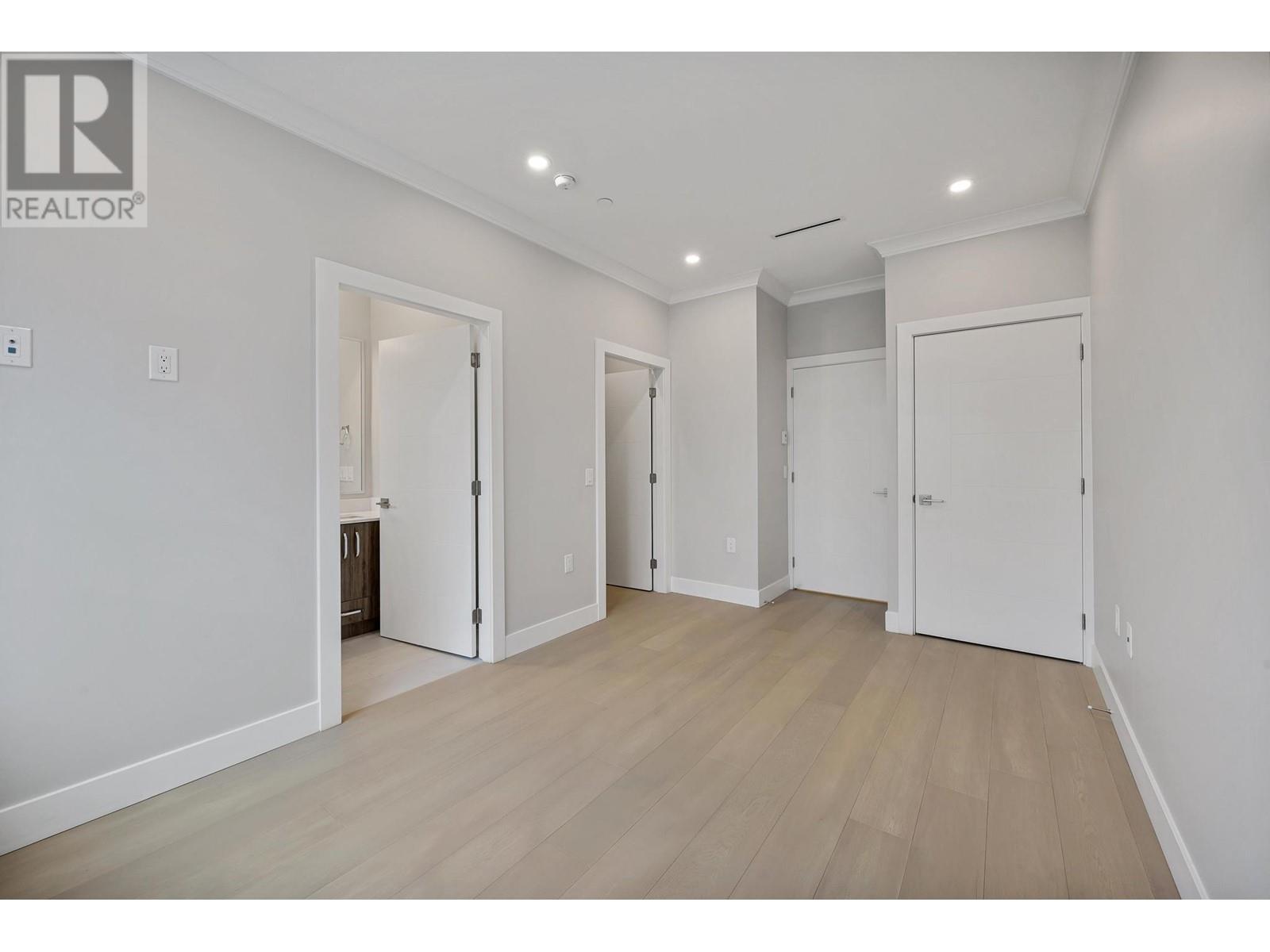 2216 E 38th Avenue, Vancouver, British Columbia  V5P 1H1 - Photo 14 - R2968894