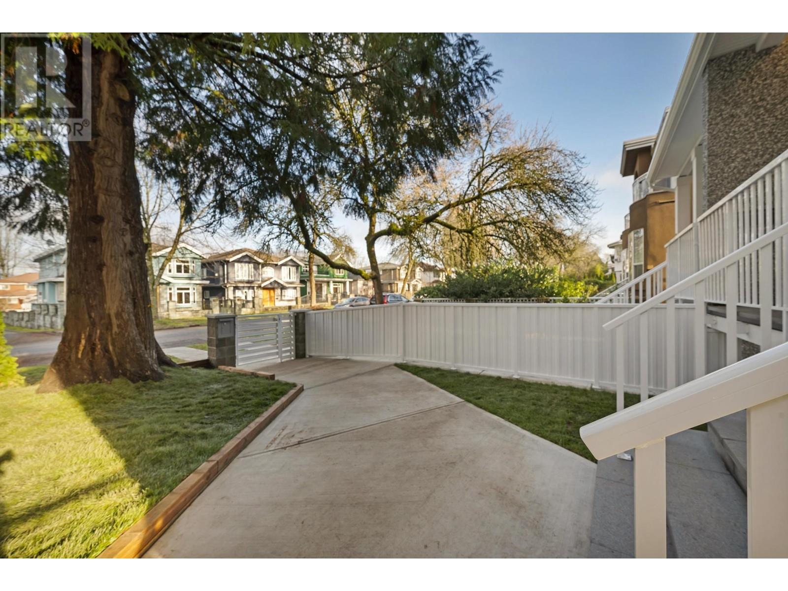 2216 E 38th Avenue, Vancouver, British Columbia  V5P 1H1 - Photo 34 - R2968894