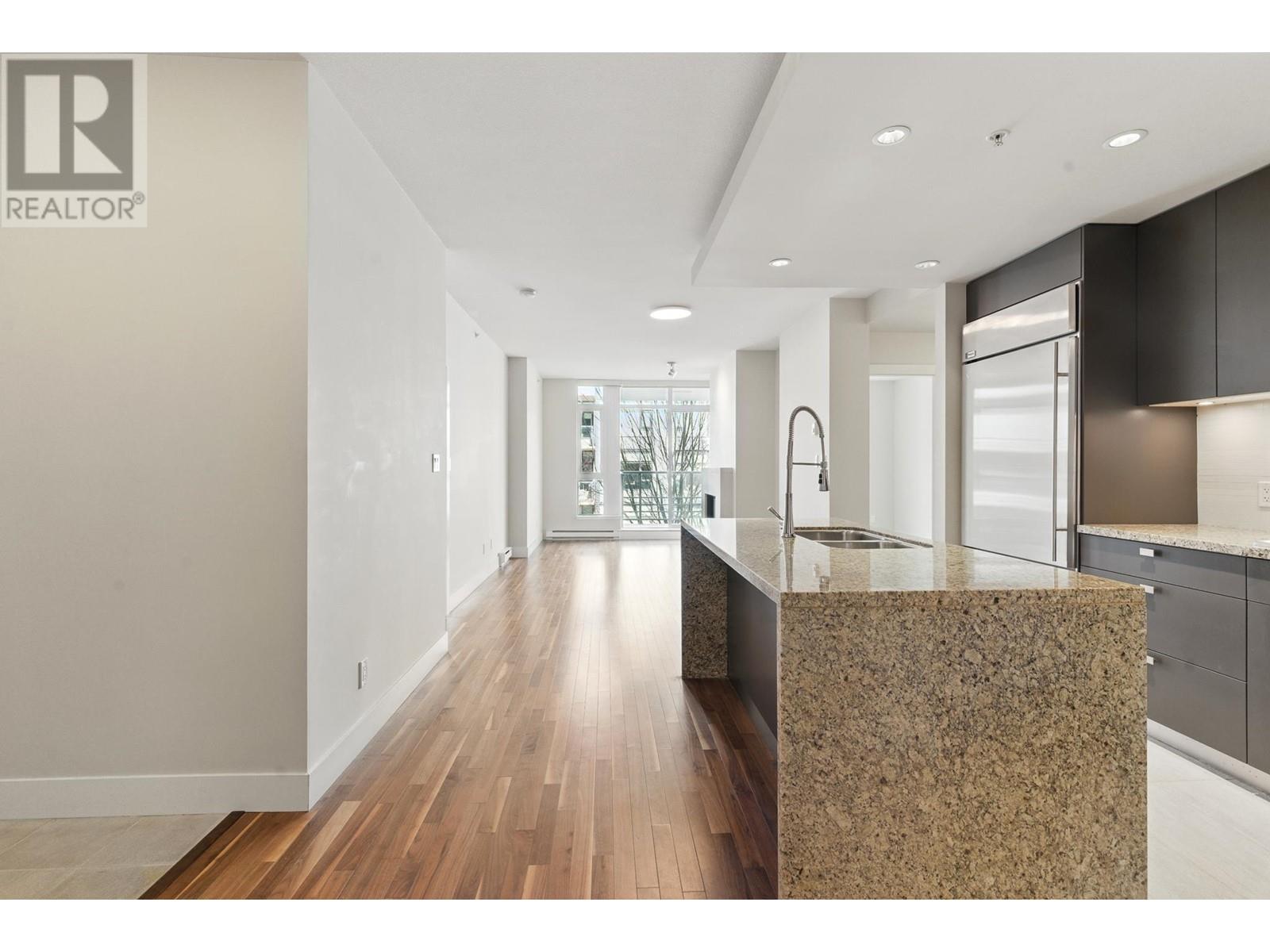 305 6080 Iona Drive, Vancouver, British Columbia  V6T 0A4 - Photo 2 - R2983232