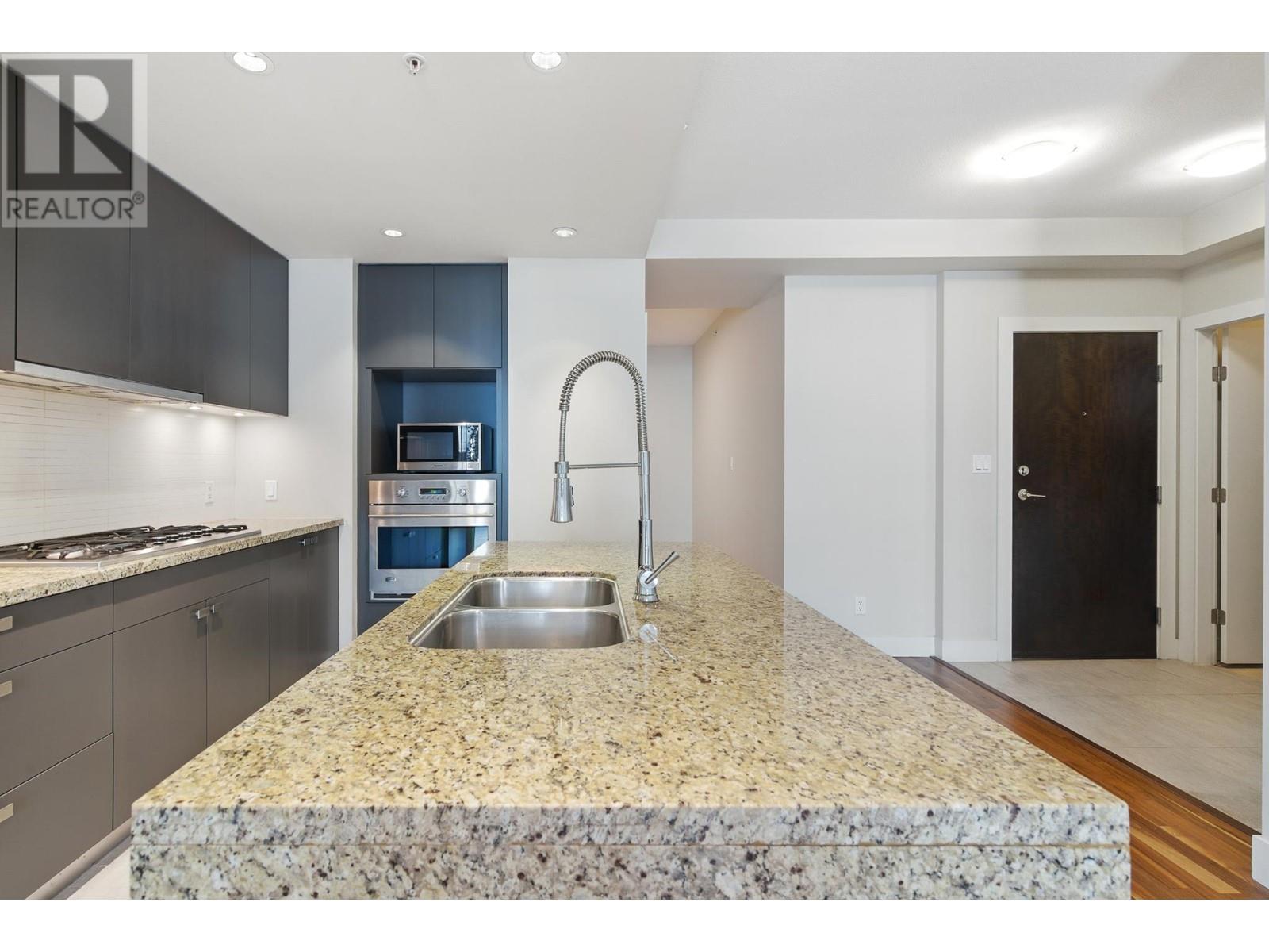 305 6080 Iona Drive, Vancouver, British Columbia  V6T 0A4 - Photo 6 - R2983232