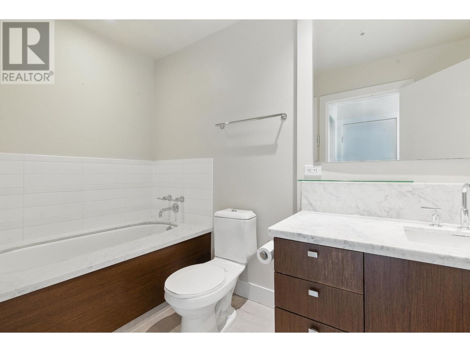 305 6080 Iona Drive, Vancouver, British Columbia  V6T 0A4 - Photo 12 - R2983232