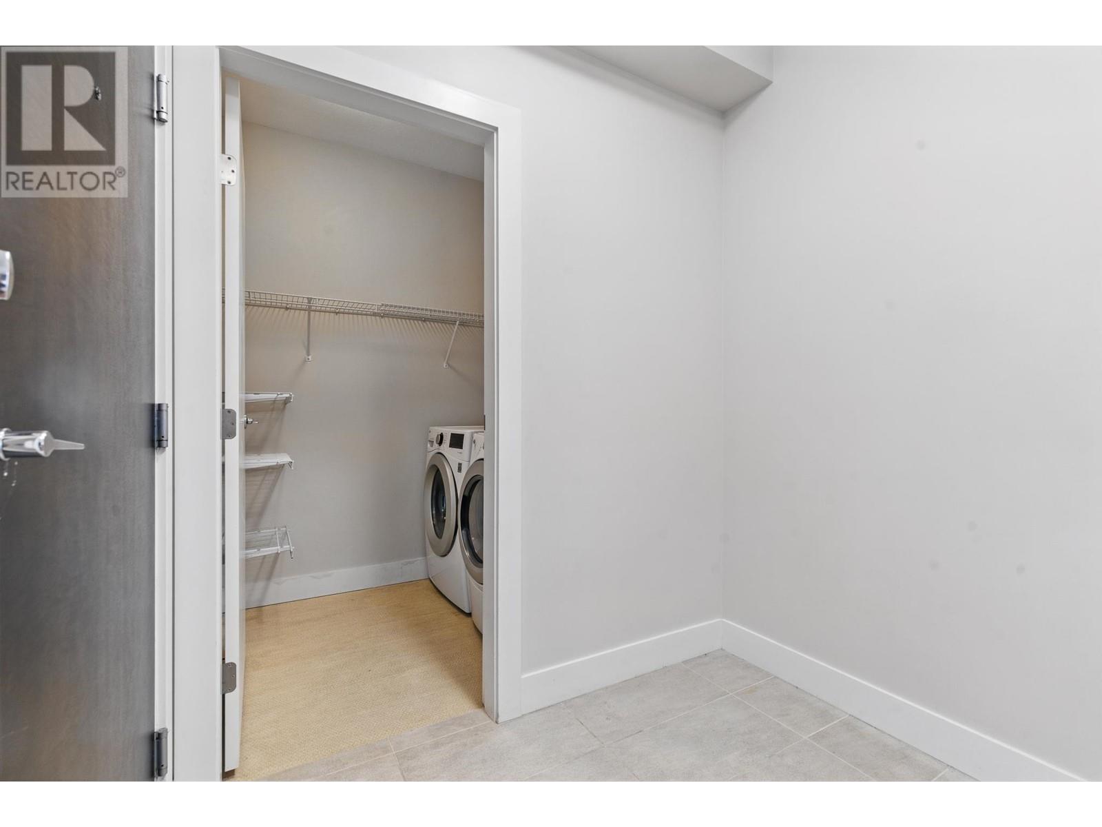 305 6080 Iona Drive, Vancouver, British Columbia  V6T 0A4 - Photo 8 - R2983232