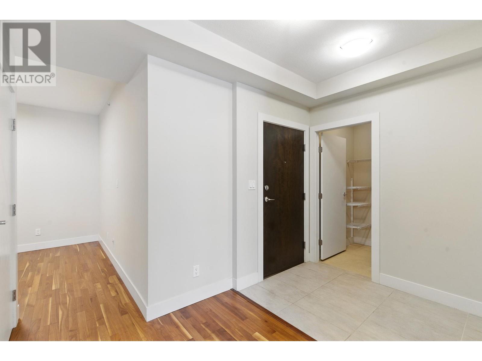 305 6080 Iona Drive, Vancouver, British Columbia  V6T 0A4 - Photo 9 - R2983232