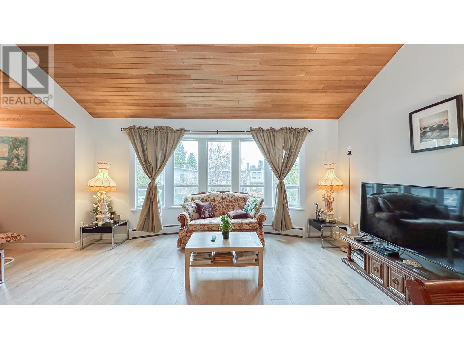 6251 Chester Street, Vancouver, British Columbia  V5W 3C2 - Photo 8 - R2983086