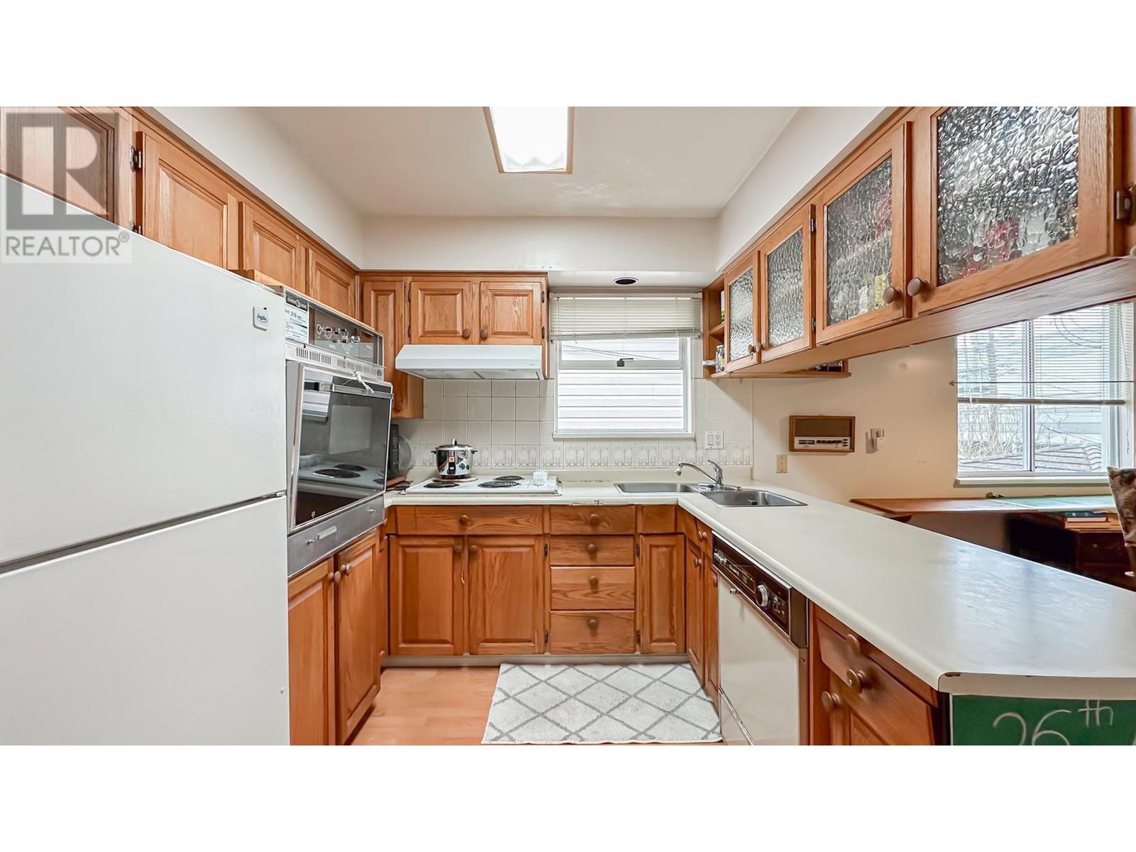 6251 Chester Street, Vancouver, British Columbia  V5W 3C2 - Photo 12 - R2983086