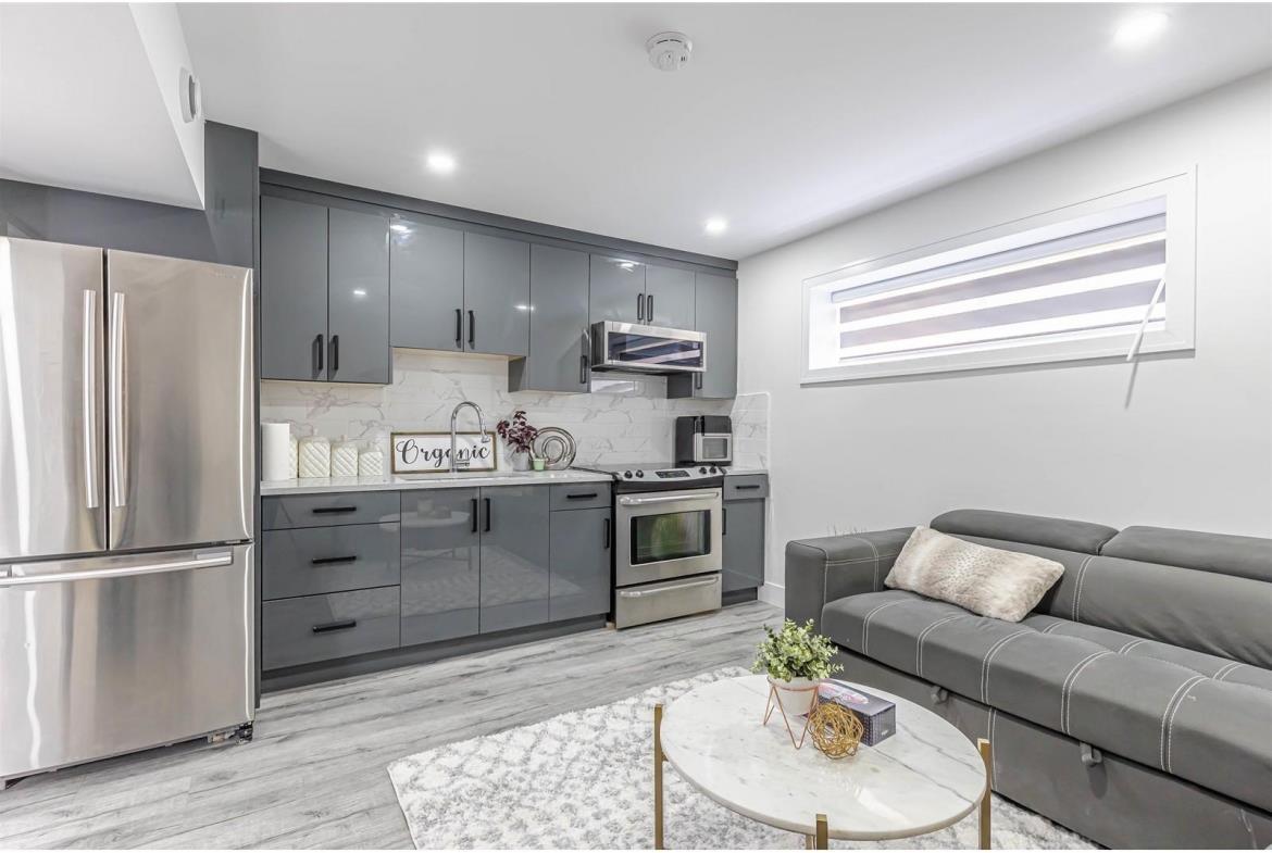 Lower Level-9660 Regent Place, Surrey, British Columbia  V3V 2G5 - Photo 2 - R2983378