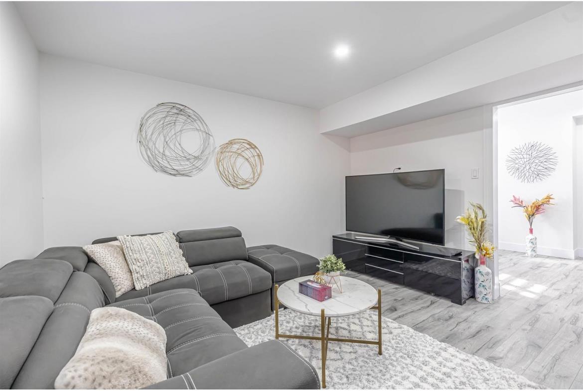 Lower Level-9660 Regent Place, Surrey, British Columbia  V3V 2G5 - Photo 4 - R2983378