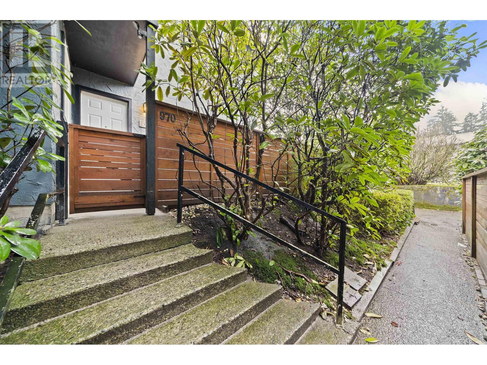 970 Howie Avenue, Coquitlam, British Columbia  V3J 1T3 - Photo 28 - R2982392