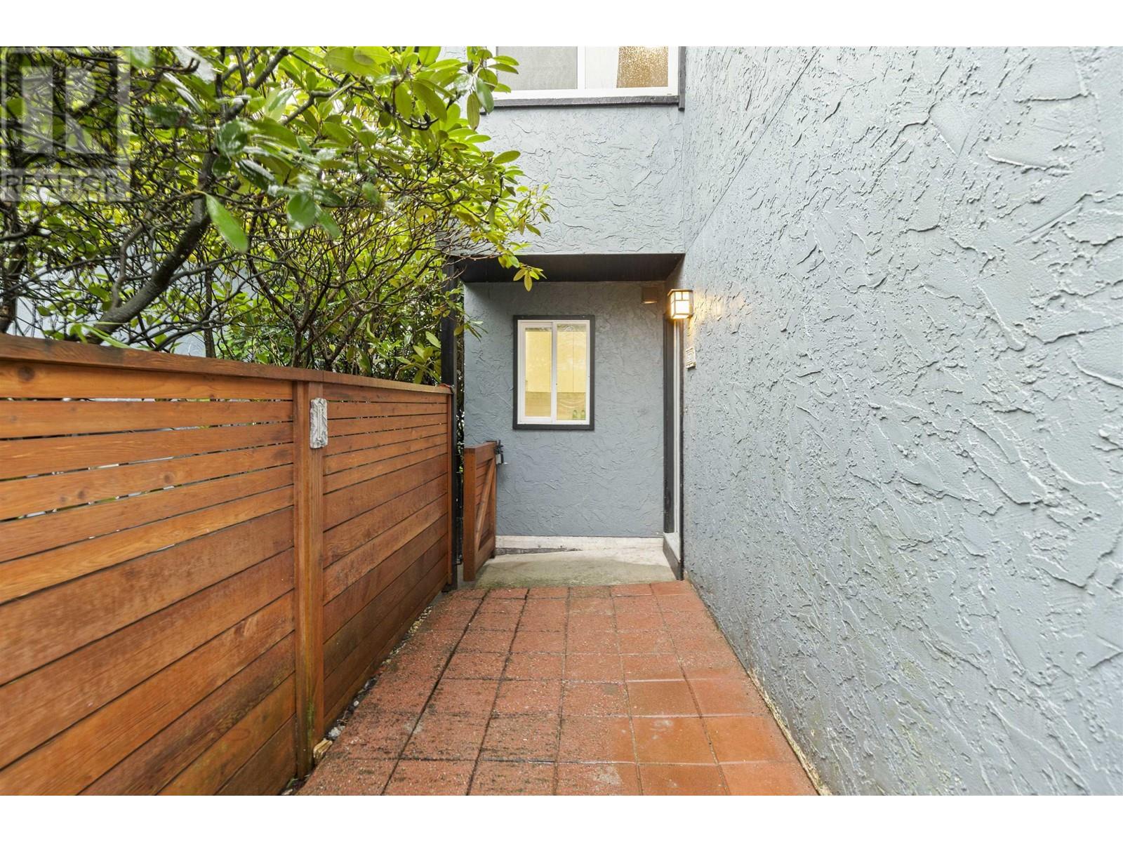 970 Howie Avenue, Coquitlam, British Columbia  V3J 1T3 - Photo 27 - R2982392