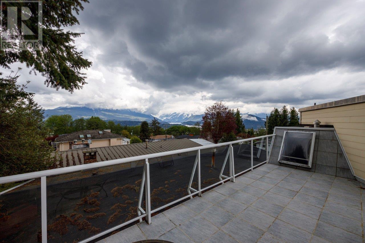 26 N Stratford Avenue, Burnaby, British Columbia  V5B 1K9 - Photo 32 - R2978820