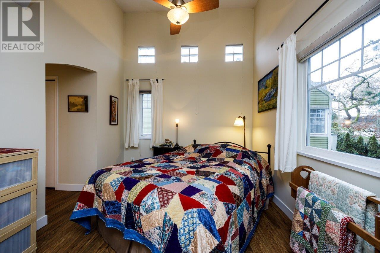 26 N Stratford Avenue, Burnaby, British Columbia  V5B 1K9 - Photo 17 - R2978820