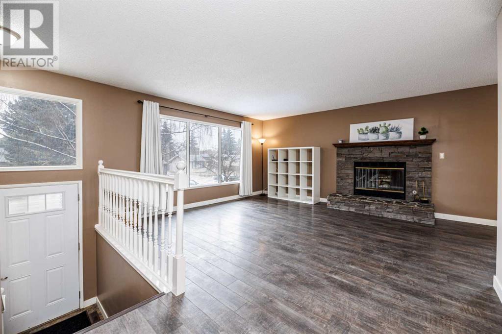 71 Barrett Drive, Red Deer, Alberta  T4R 1H2 - Photo 16 - A2206780