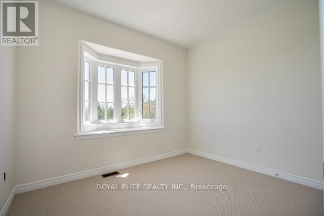 24 Sundew Lane, Richmond Hill (Oak Ridges Lake Wilcox), Ontario  L4E 1C3 - Photo 15 - N12049758
