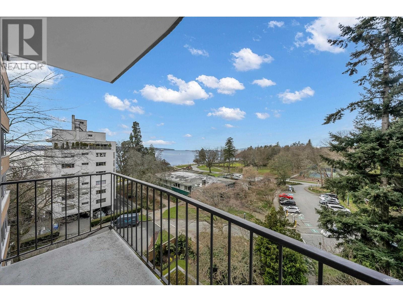 804 2055 Pendrell Street, Vancouver, British Columbia  V6G 1T9 - Photo 11 - R2980322