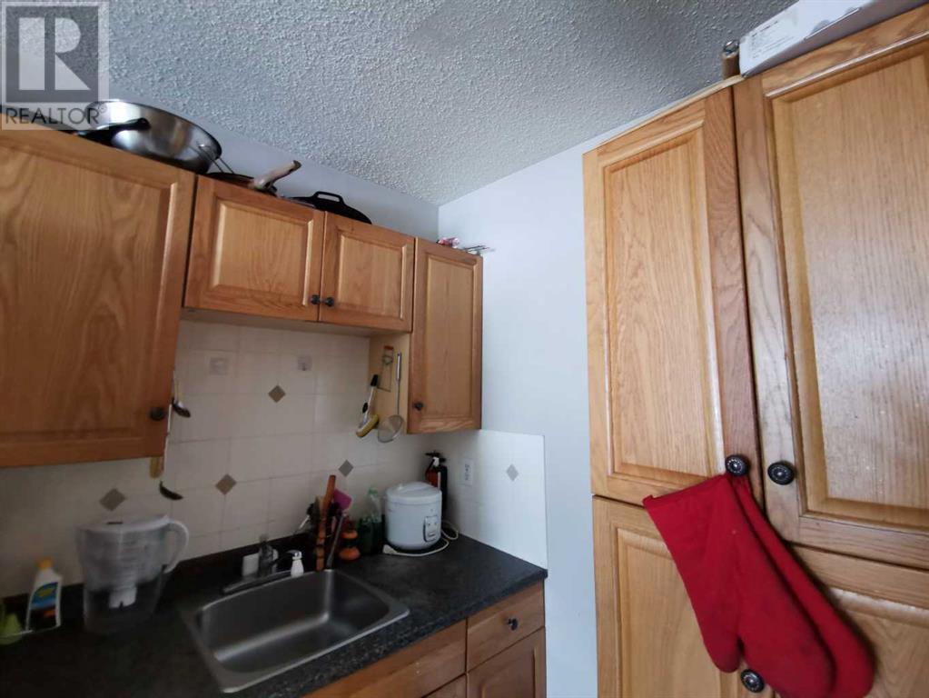 Property at 97, 4936 Dalton Drive NW image 4