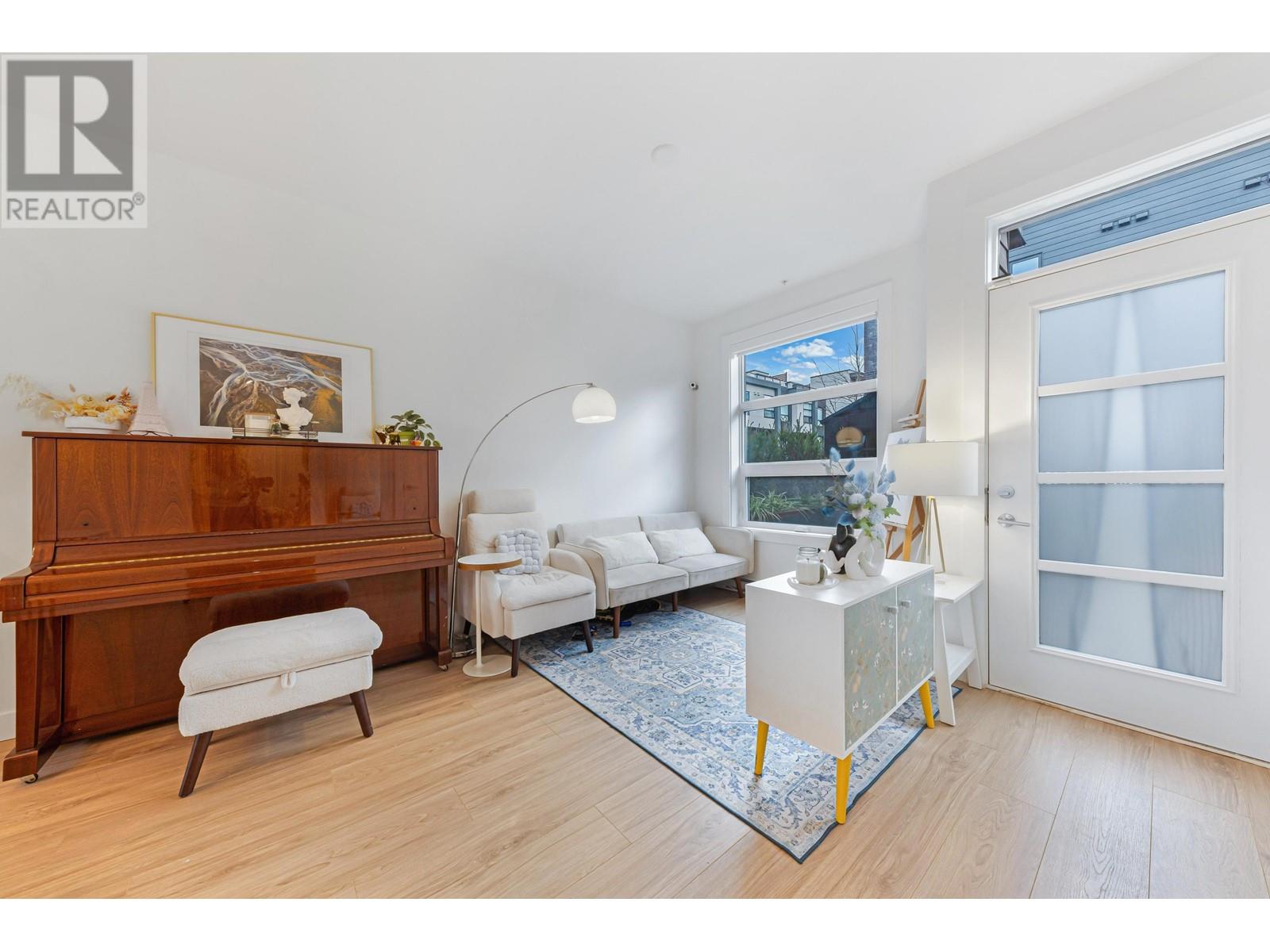 1204 6085 Irmin Street, Burnaby, British Columbia  V5J 0J7 - Photo 3 - R2982745