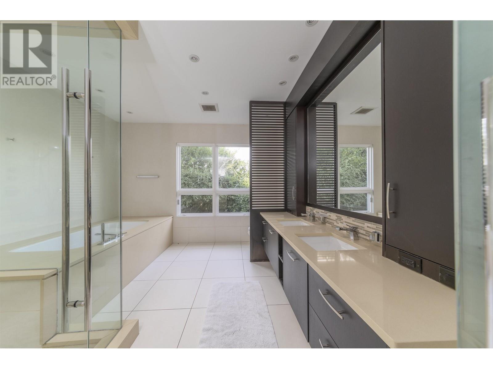 1870 Sasamat Street, Vancouver, British Columbia  V6R 4M3 - Photo 18 - R2983055