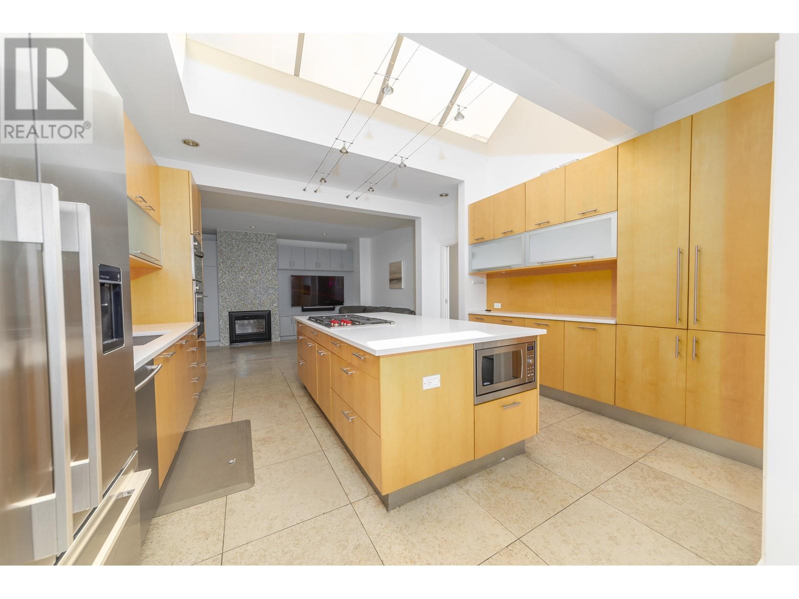1870 Sasamat Street, Vancouver, British Columbia  V6R 4M3 - Photo 11 - R2983055