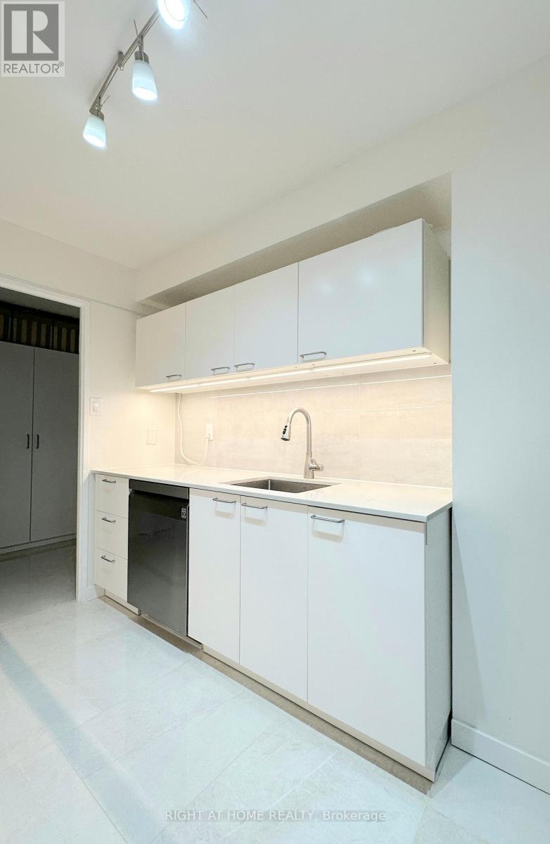 Property at 219 - 4001 DON MILLS ROAD image 5