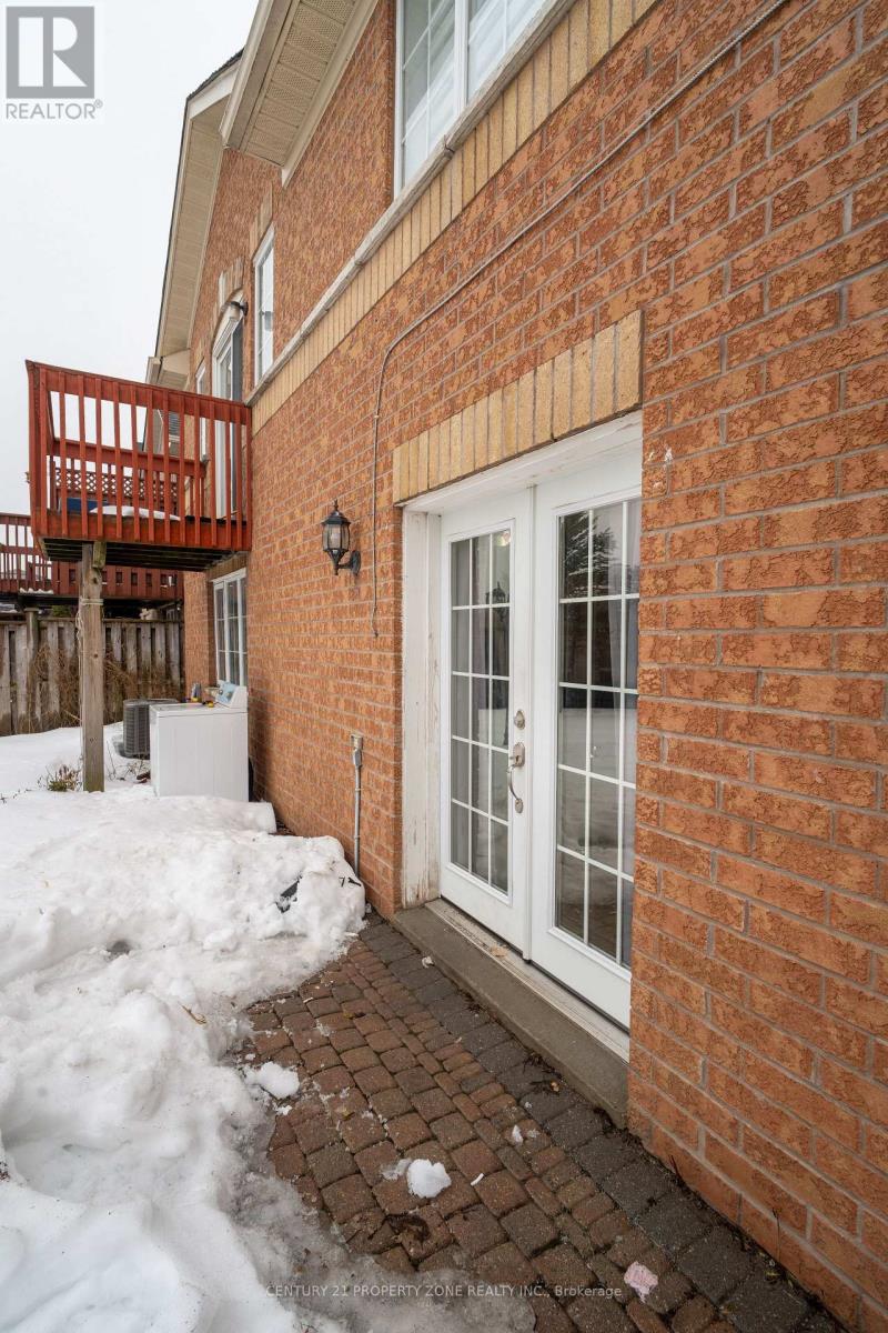 140 Vintage Gate, Brampton, Ontario  L6X 5B3 - Photo 14 - W12049786