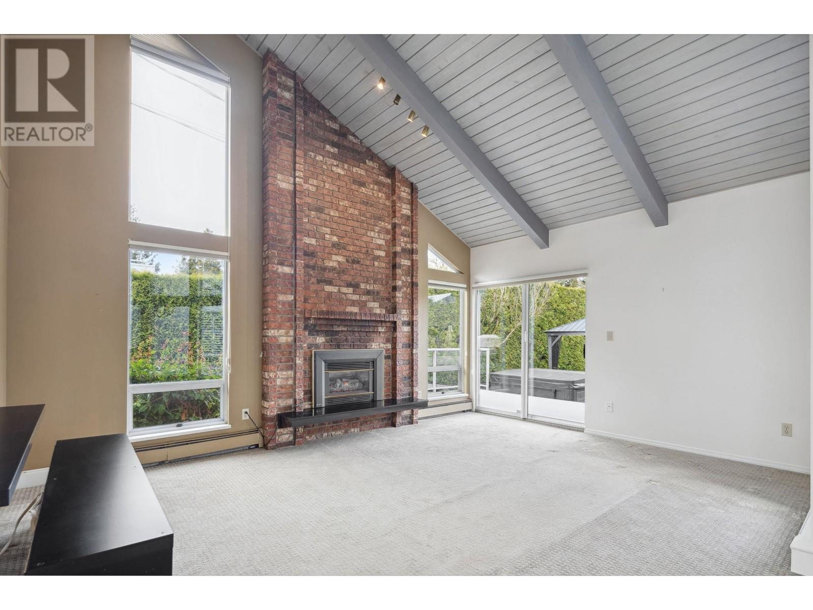 Listing Picture 10 of 35 : 1195 W 59 AVENUE, Vancouver / 溫哥華 - 魯藝地產 Yvonne Lu Group - MLS Medallion Club Member