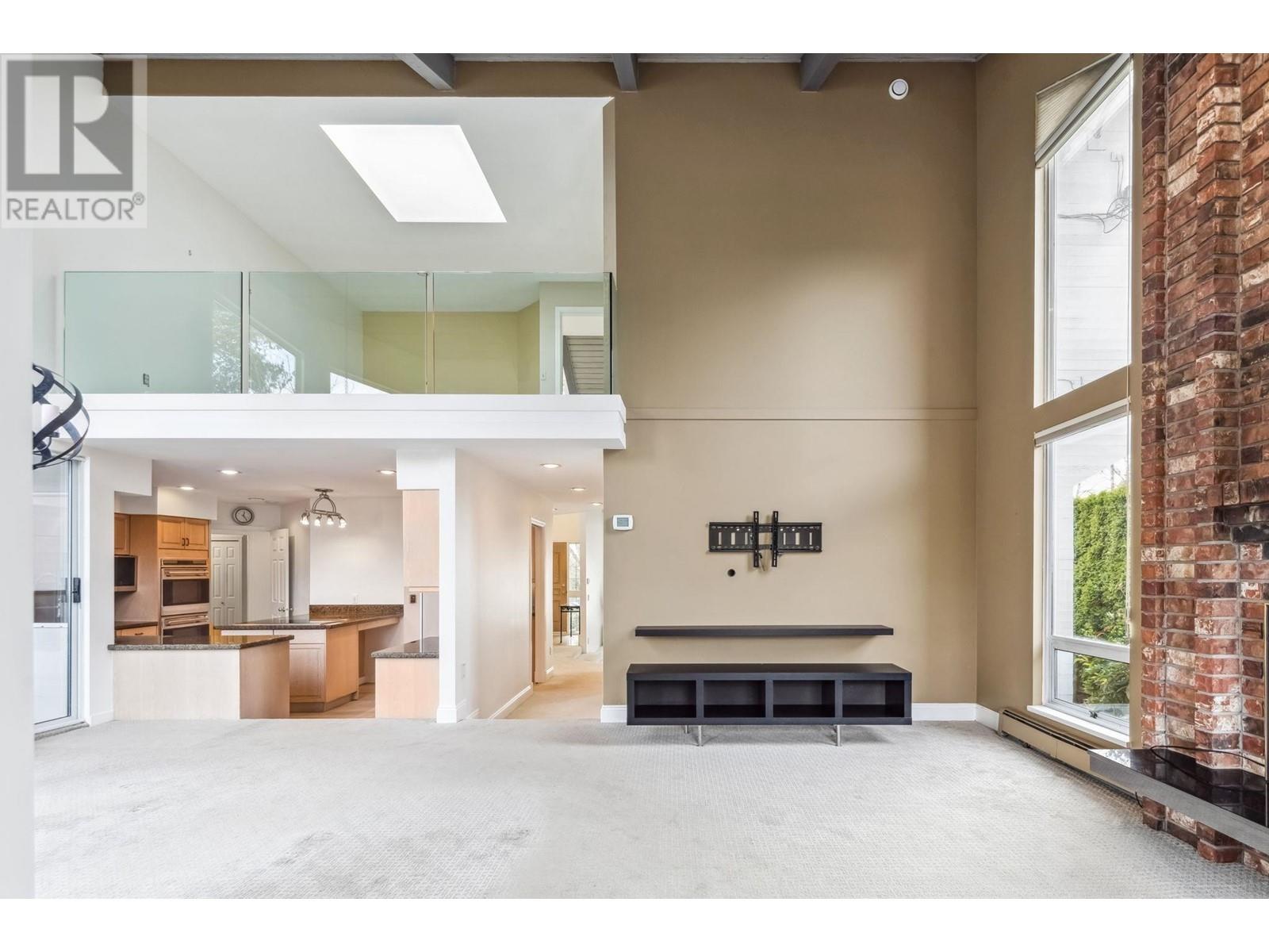 Listing Picture 12 of 35 : 1195 W 59 AVENUE, Vancouver / 溫哥華 - 魯藝地產 Yvonne Lu Group - MLS Medallion Club Member