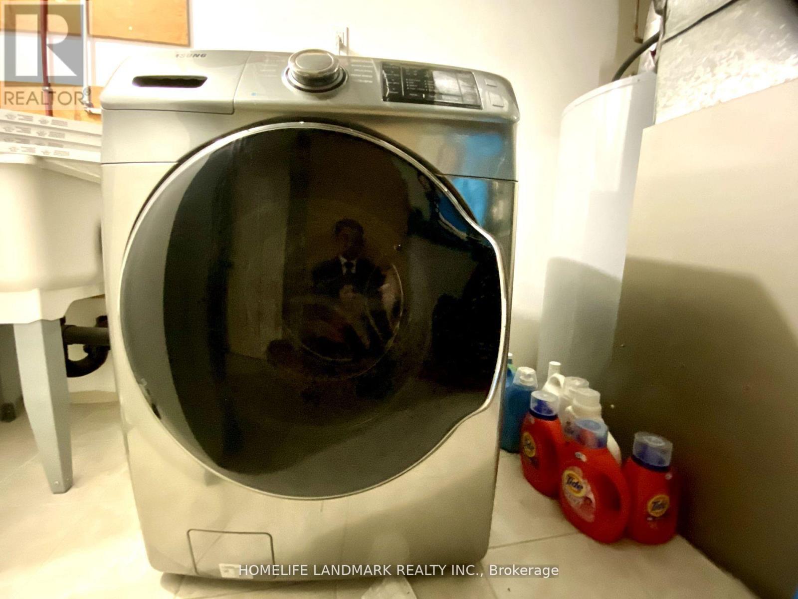 Room A - 3371 Cider Mill Place, Mississauga, Ontario  L5L 3H6 - Photo 10 - W12049795