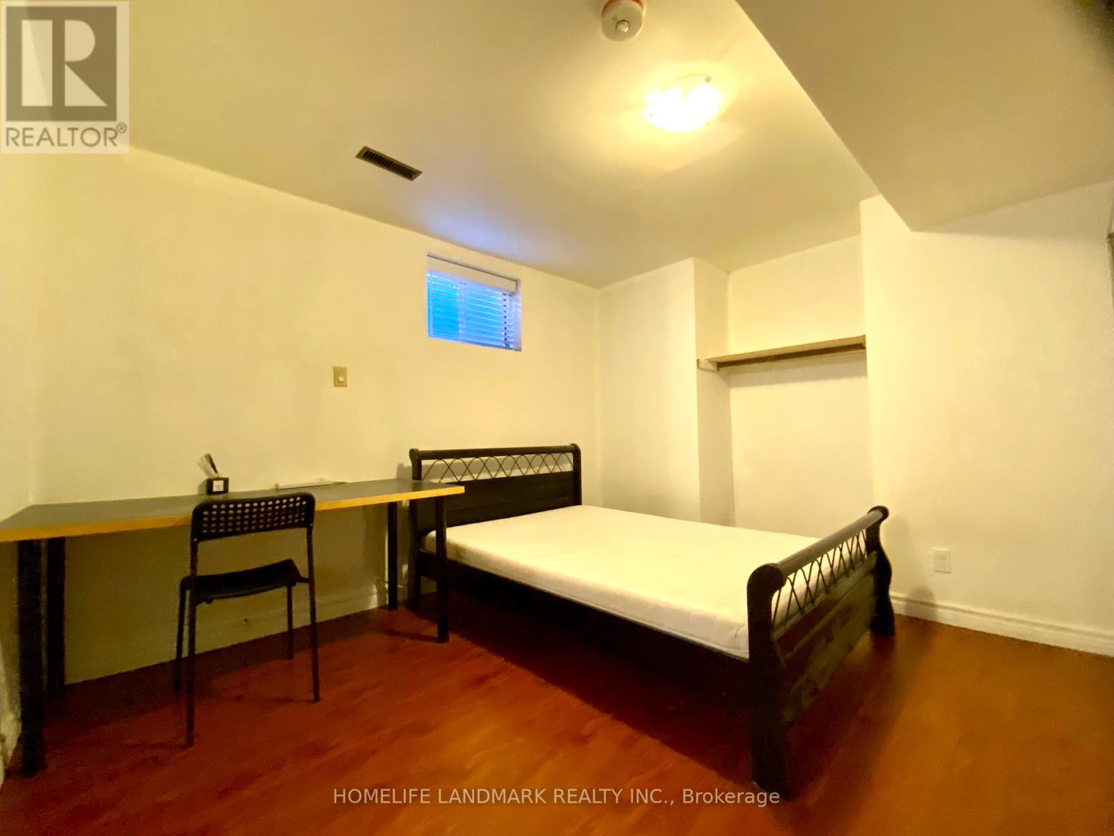 Room A - 3371 Cider Mill Place, Mississauga, Ontario  L5L 3H6 - Photo 8 - W12049795
