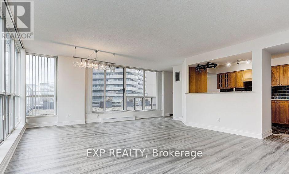 2508 - 24 Wellesley Street W, Toronto, Ontario  M4Y 2X6 - Photo 11 - C12049800
