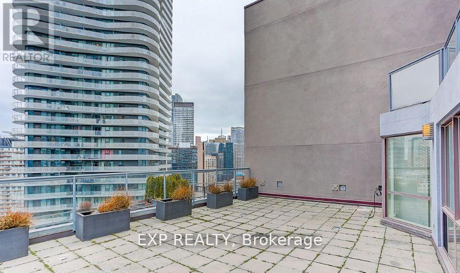 2508 - 24 Wellesley Street W, Toronto, Ontario  M4Y 2X6 - Photo 23 - C12049800