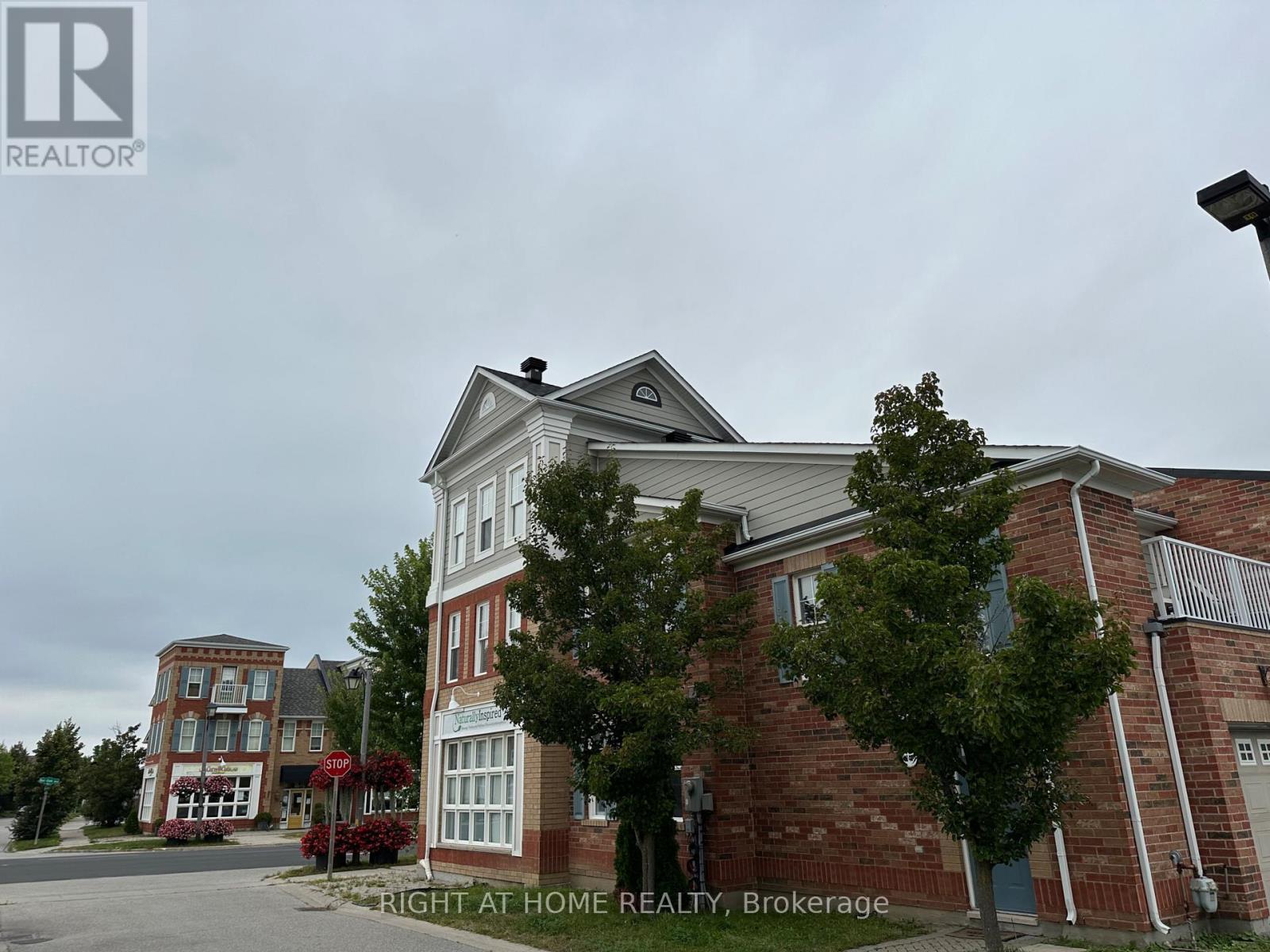Property at 2740 BUR OAK AVENUE image 2