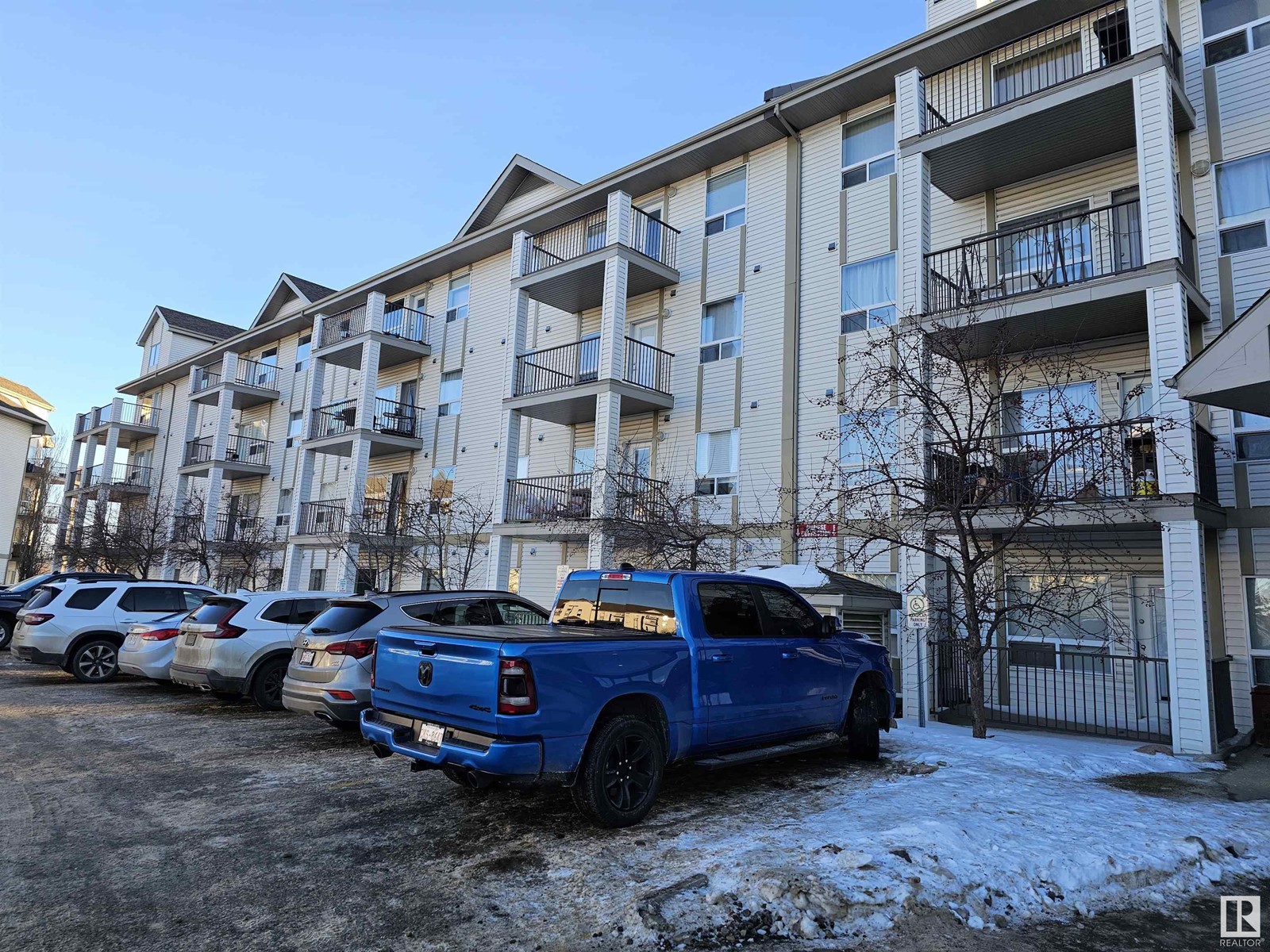 Property at #2118 320 CLAREVIEW STATION DR NW image 2