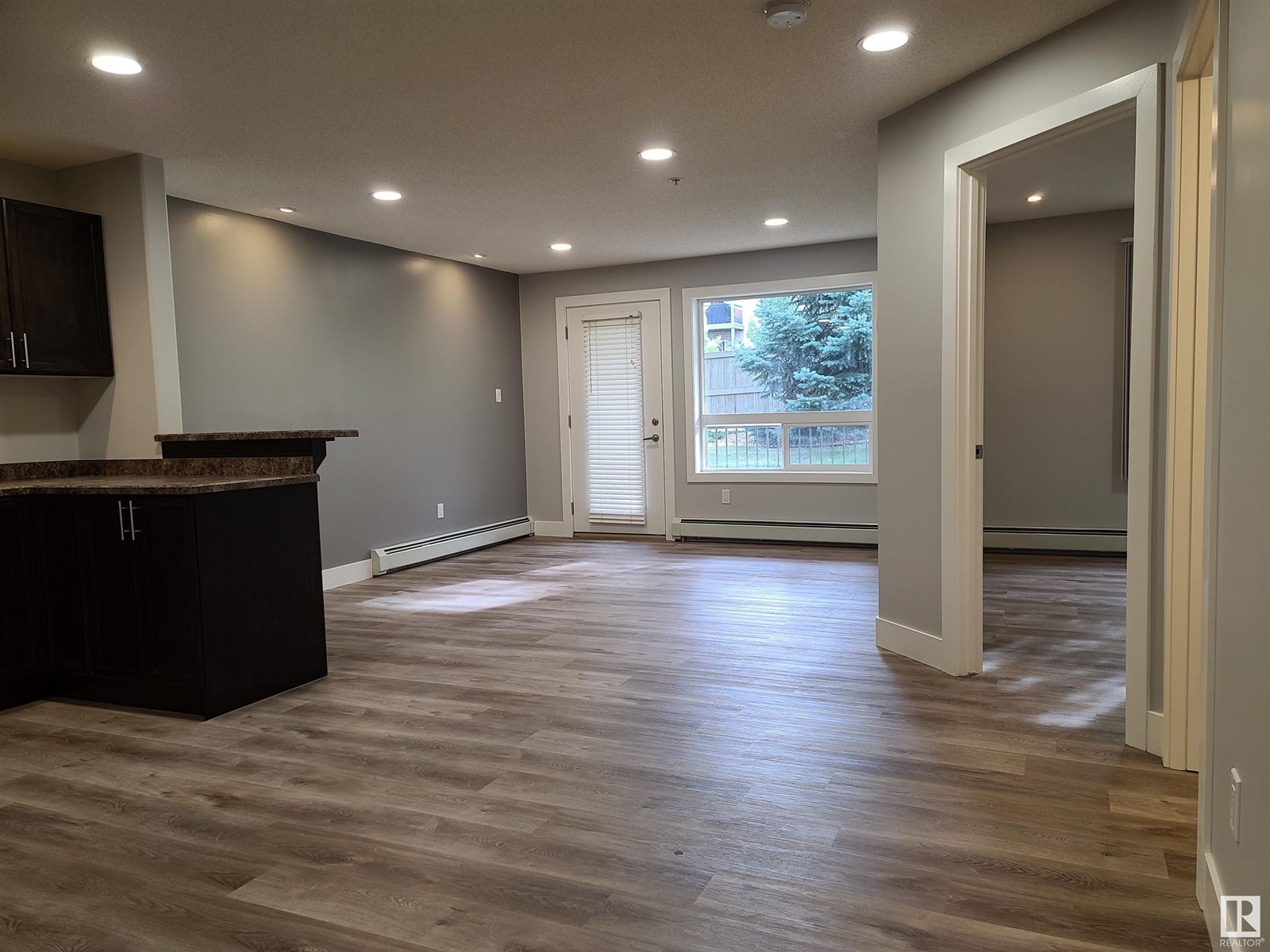 Property at #2118 320 CLAREVIEW STATION DR NW image 5