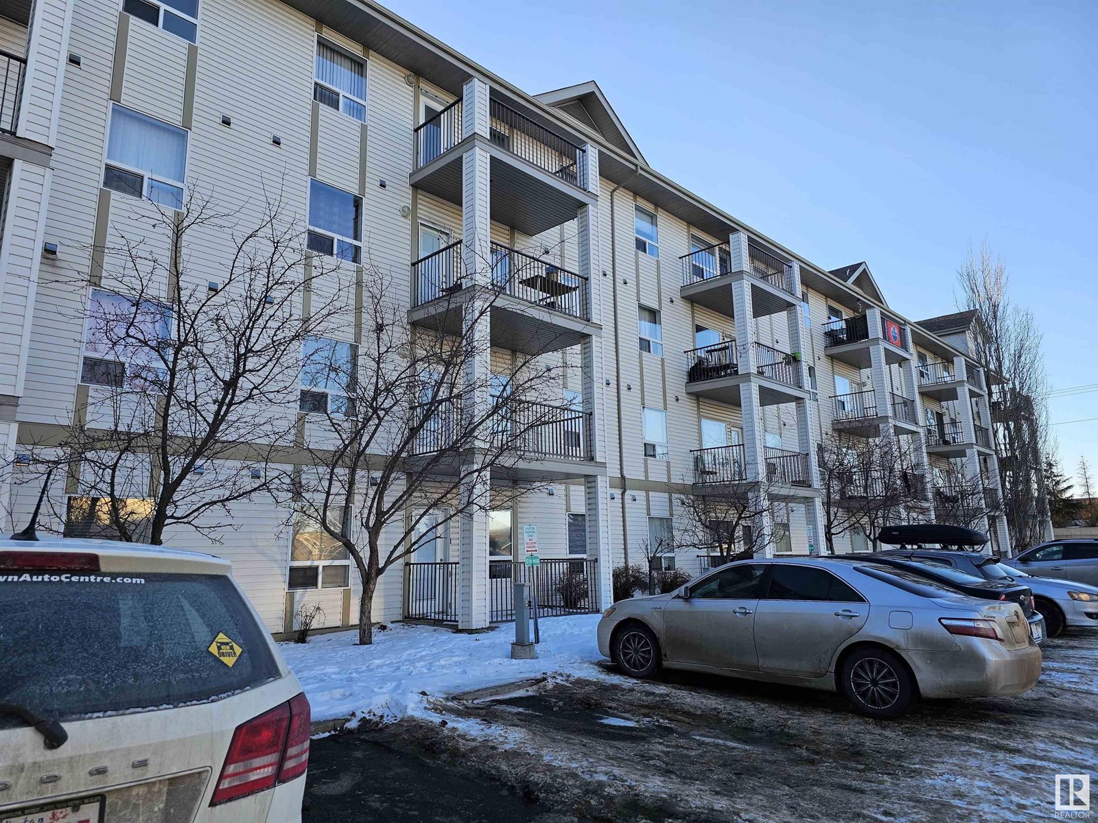 Property at #2118 320 CLAREVIEW STATION DR NW image 3