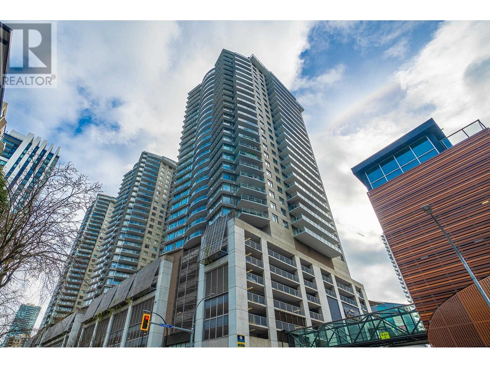 2201 898 CARNARVON STREET, new westminster, British Columbia