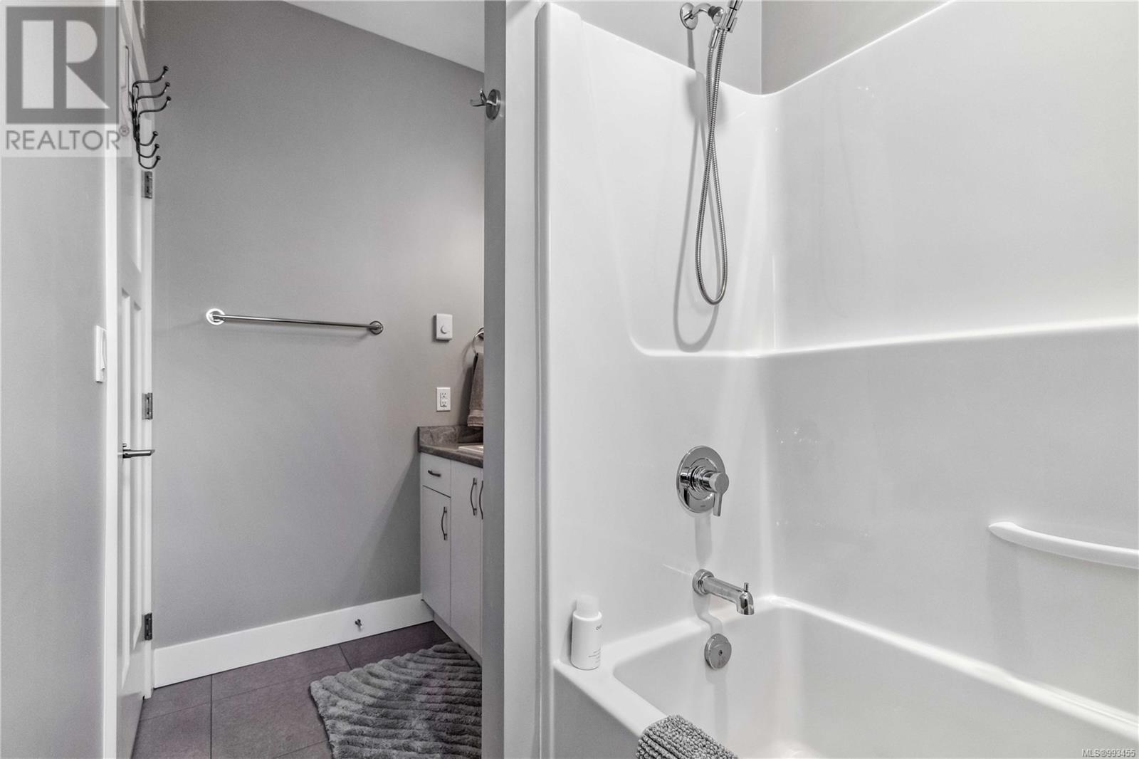 Property at 2284 Mountain Heights Dr image 1