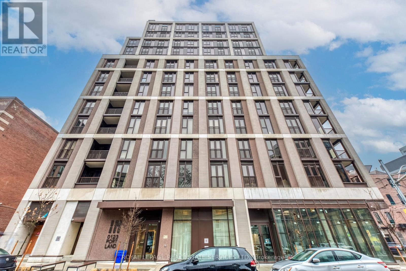 1004 - 123 Portland Street, Toronto (Waterfront Communities), Ontario  M5V 0V9 - Photo 3 - C12049852
