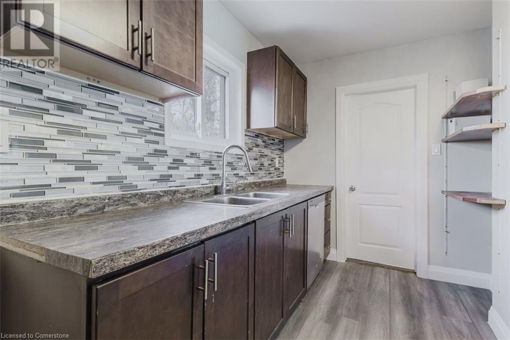 Property at 31 BIGGAR Avenue image 4