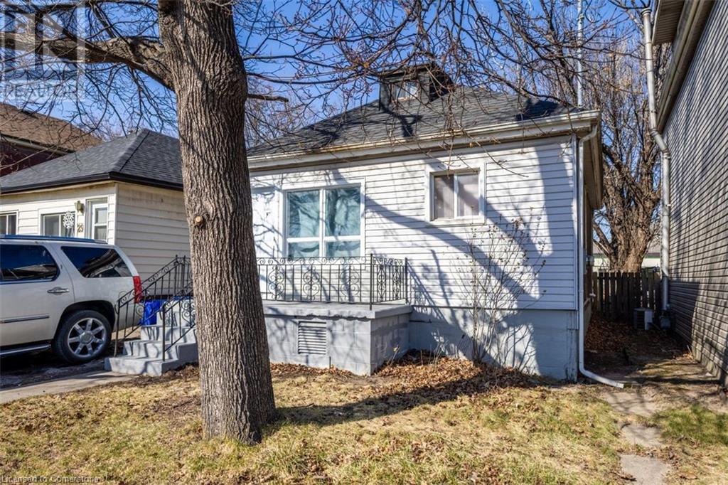 Property at 31 BIGGAR Avenue image 2