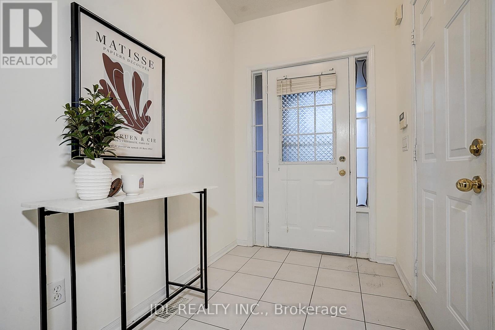 Property at 47 MILLCLIFF CIRCLE image 3