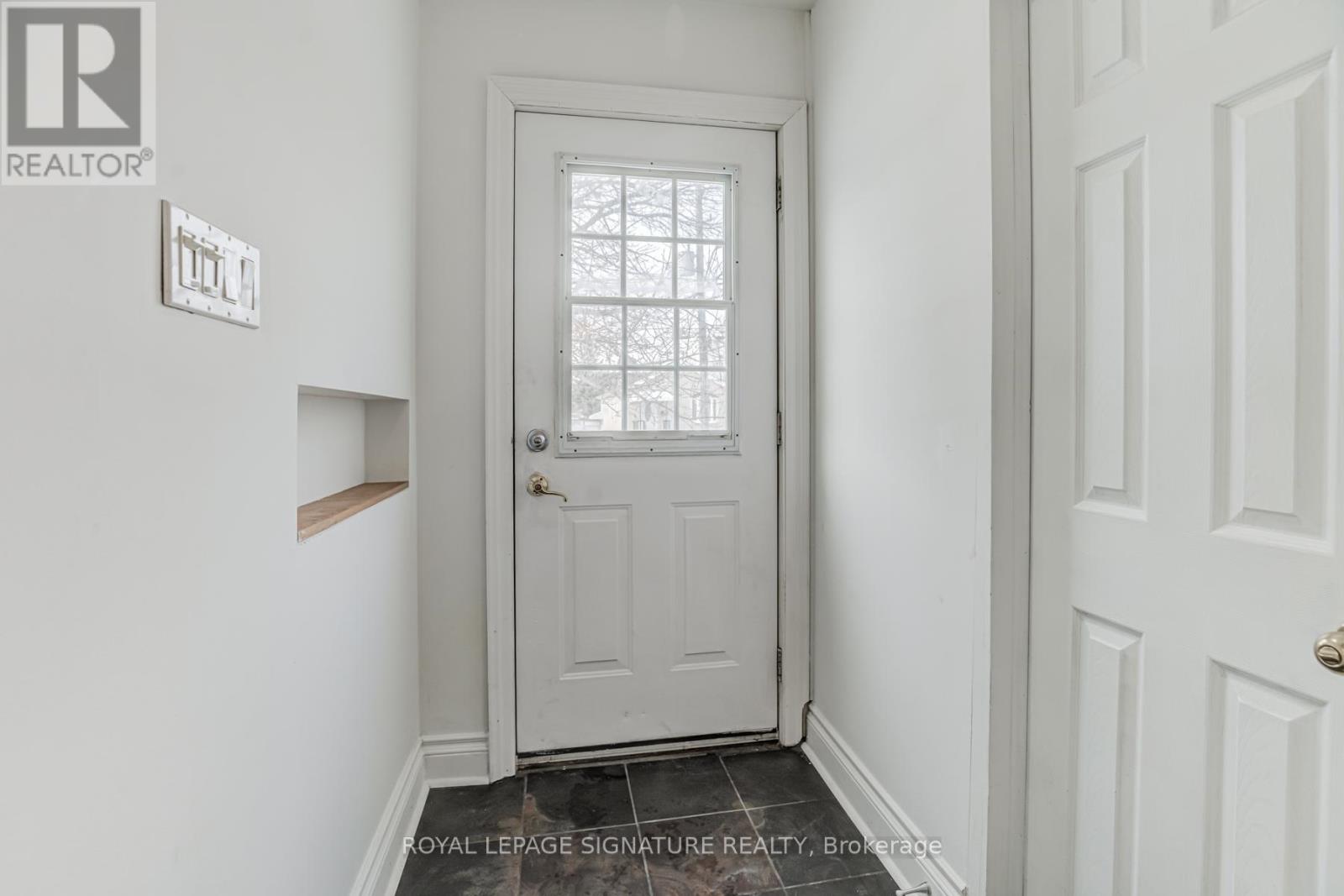 Property at 297 KENNEDY ROAD image 4