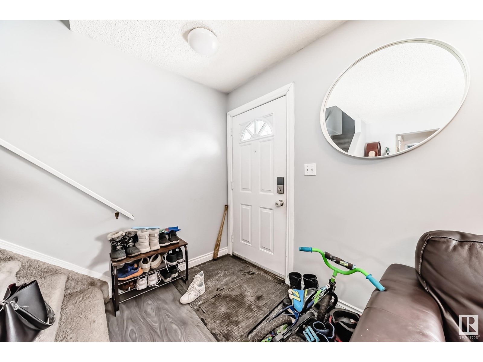 Property at 1608 Millwoods RD NW image 2