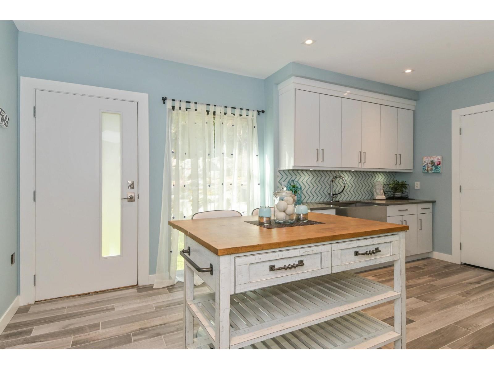 21787 6 Avenue, Langley, British Columbia  V2Z 1R6 - Photo 24 - R2974582