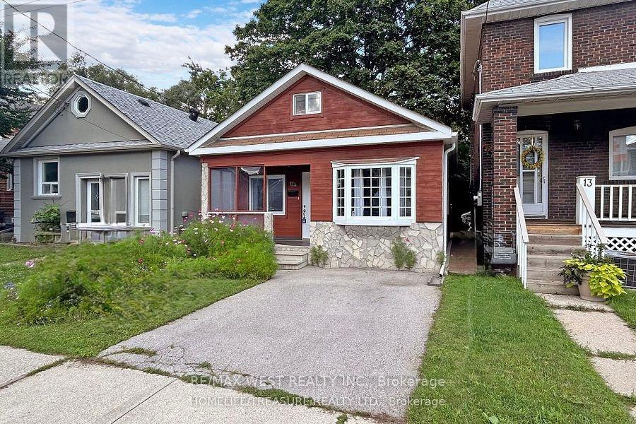 Property at 15 FOURTEENTH STREET image 2